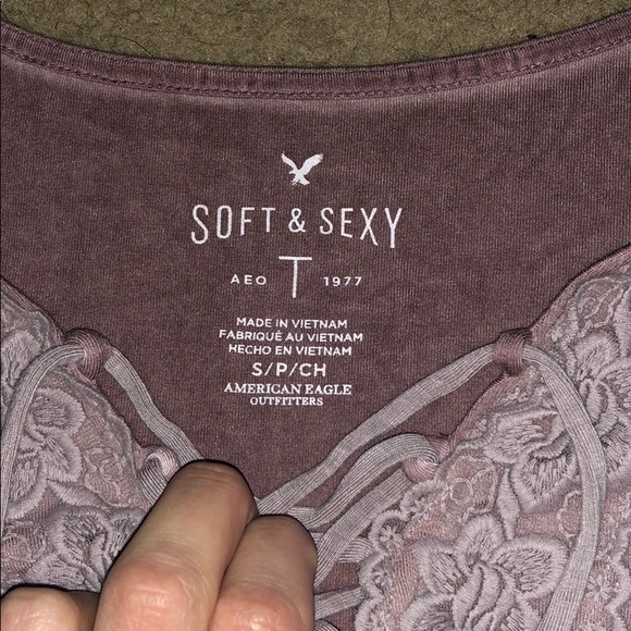 American eagle v neck long sleeve - Picture 2 of 4